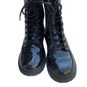 Black boots, military boot style that sparkle, Steve Madden. W’s Size 5.